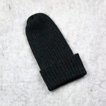 Ladda upp bild till gallerivisning, Ribbstickad hatt