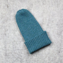 Ladda upp bild till gallerivisning, Ribbstickad hatt