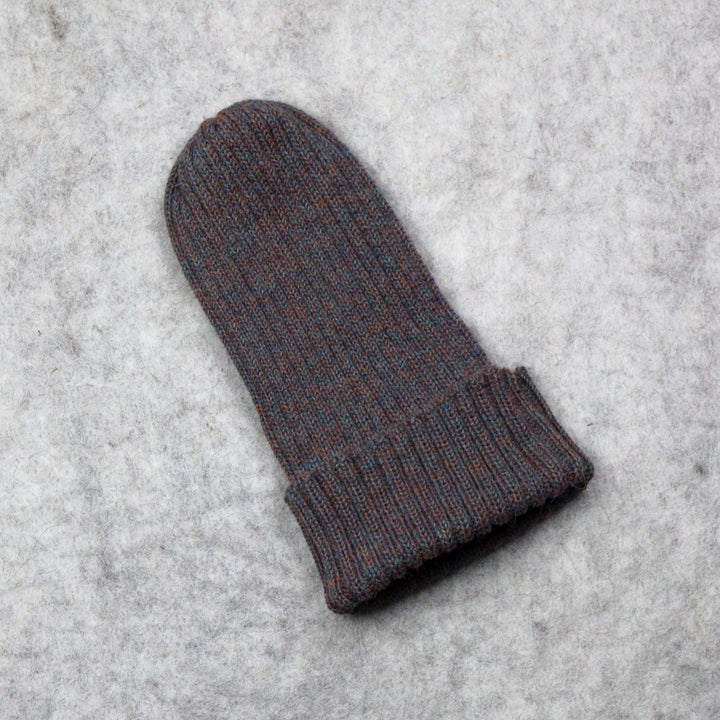 Ribbstickad hatt